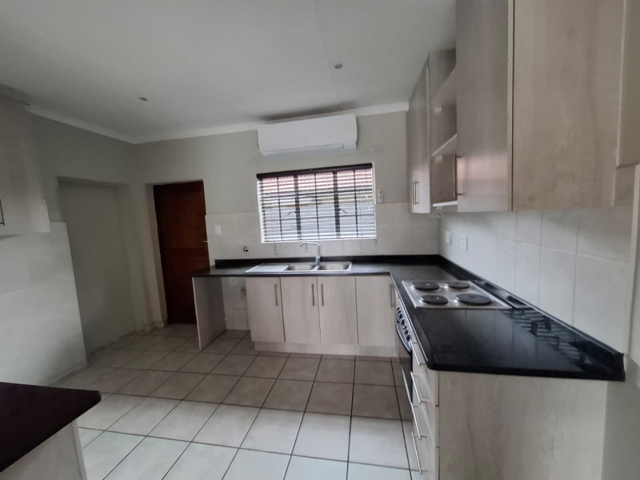 4 Bedroom Property for Sale in Waterkloof East North West